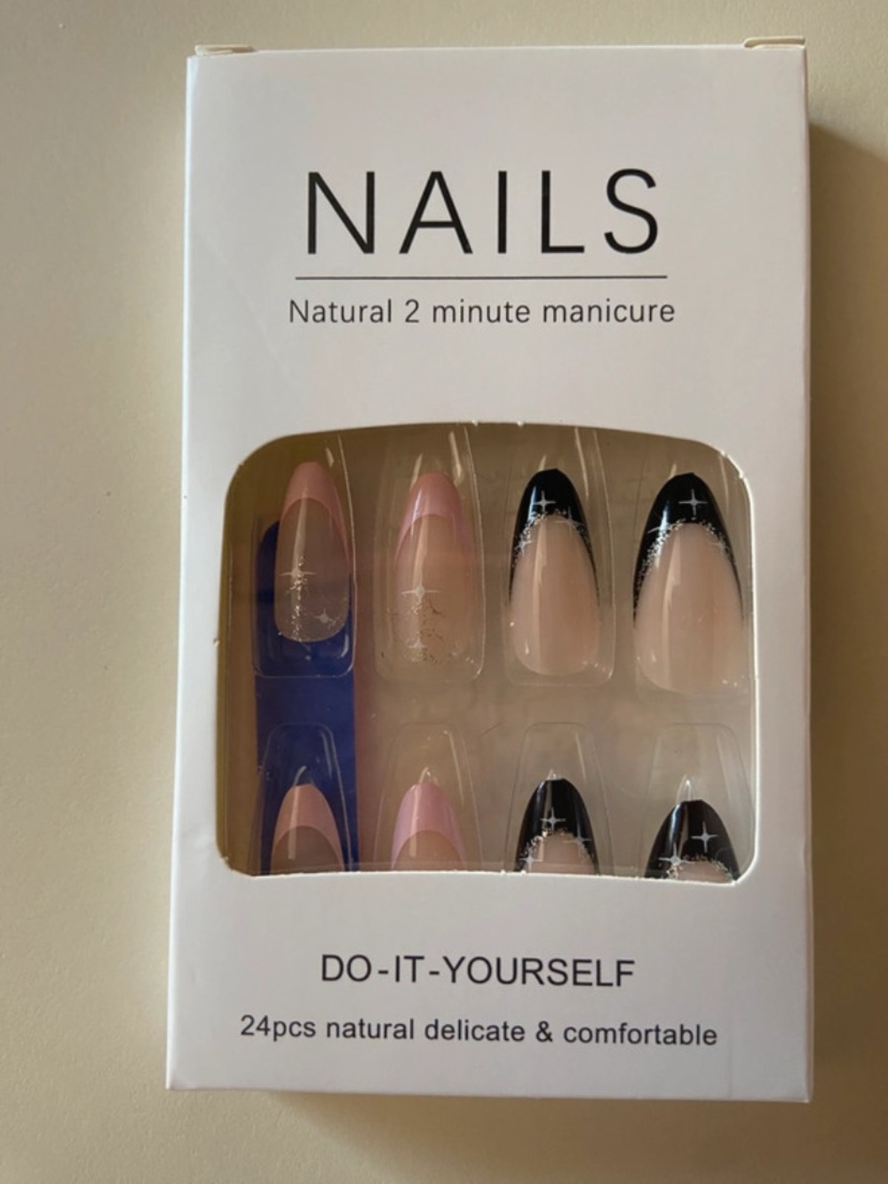 Do-It-Yourself Press-On Set — Black & Pink French Tip